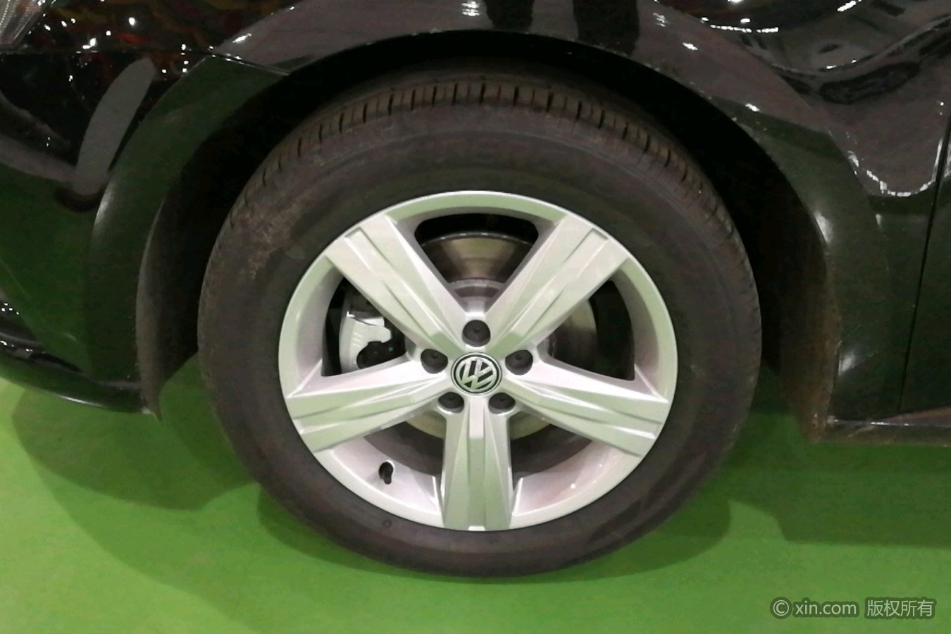 火狐电竞平台_日本民主党一名干部在电车与乘客吵架被免职(图2) 火狐电竞平台